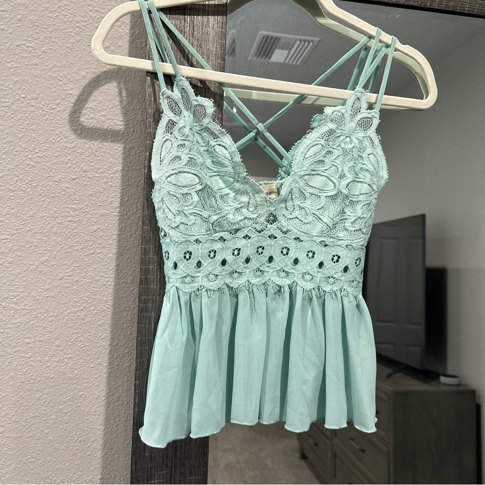 May Berries Strappy Lace Top Mint Green Size Small